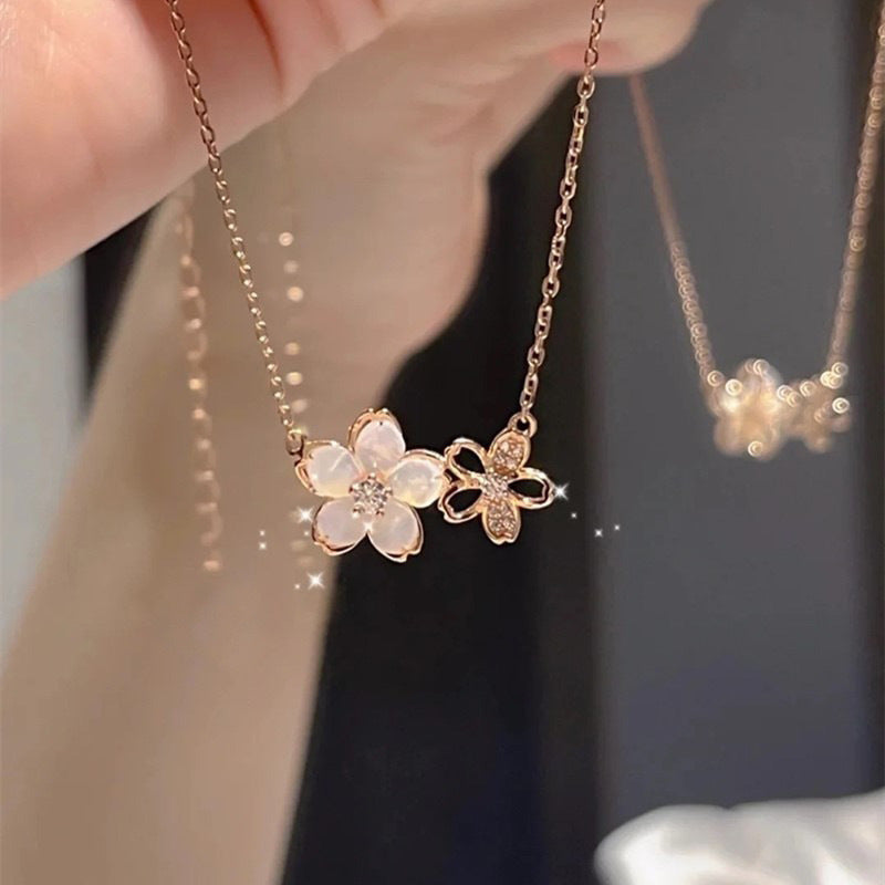 Chic Double Flower Necklace Rose Gold Chain with Crystal & Diamond - Stylish Jewelry for Women