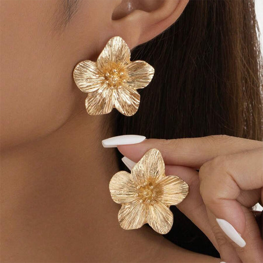 Golden Flower Stud Earrings-Stylish Metal Dopamine Statement Jewelry