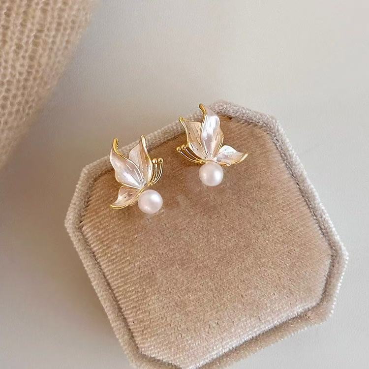 Exquisite Butterfly Pearl Stud Earrings for Women