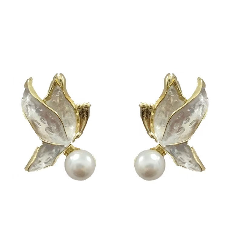 Exquisite Butterfly Pearl Stud Earrings for Women