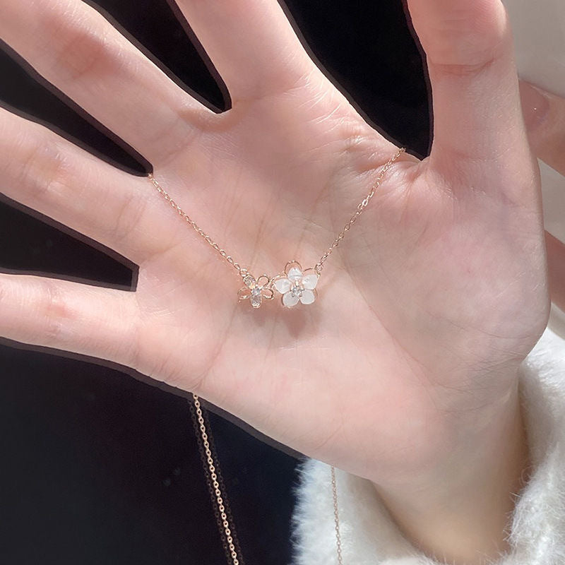 Chic Double Flower Necklace Rose Gold Chain with Crystal & Diamond - Stylish Jewelry for Women