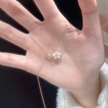 Chic Double Flower Necklace Rose Gold Chain with Crystal & Diamond - Stylish Jewelry for Women