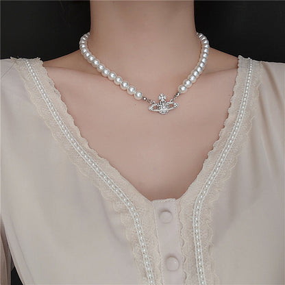 Pearl Choker Necklace with Crown-Shaped Pendant