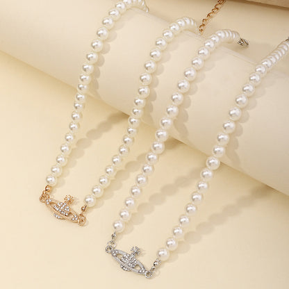 Pearl Choker Necklace with Crown-Shaped Pendant