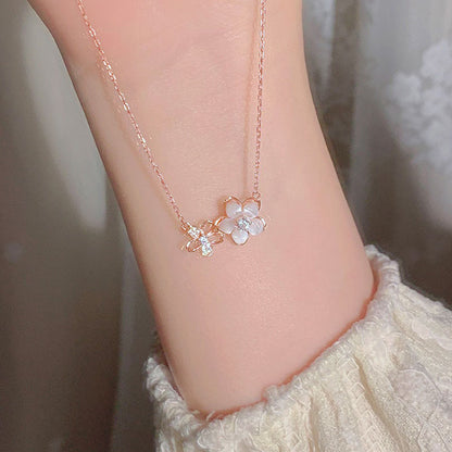Chic Double Flower Necklace Rose Gold Chain with Crystal & Diamond - Stylish Jewelry for Women