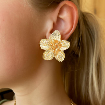 Golden Flower Stud Earrings-Stylish Metal Dopamine Statement Jewelry