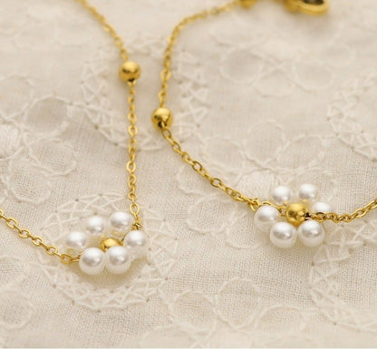 Daisy Pearl Necklace for Women