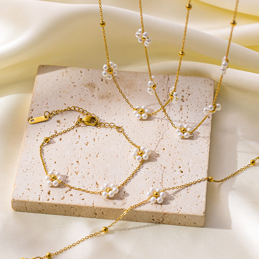 Daisy Pearl Necklace for Women